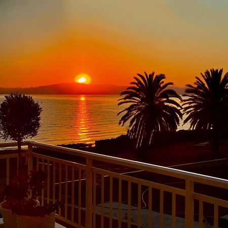 Beach Front Casa Elena Ханиоти Экстерьер фото
